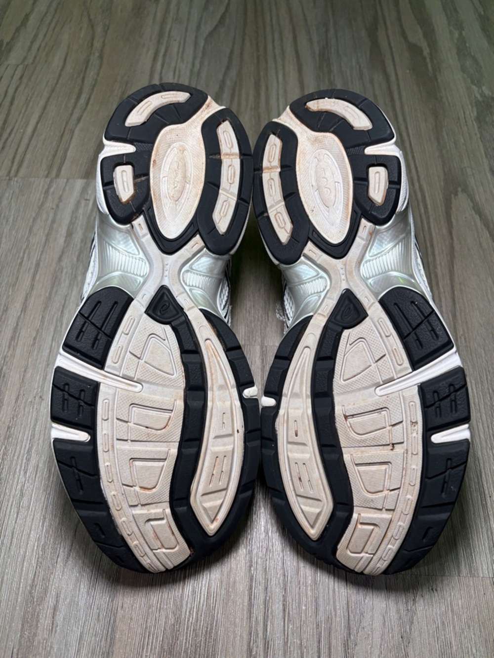 Asics White and Black Mesh Athletic Sneakers - Picture 3 of 7